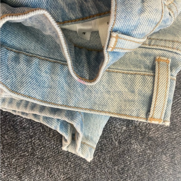 REFORMATION Tahoe Blue Jeans With Darker Blue Patch ( 26 ) - Picture 6 of 8